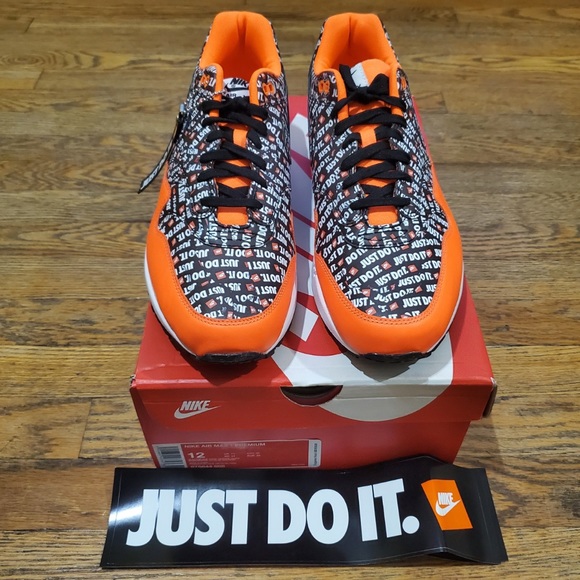 air max 1 just do it black